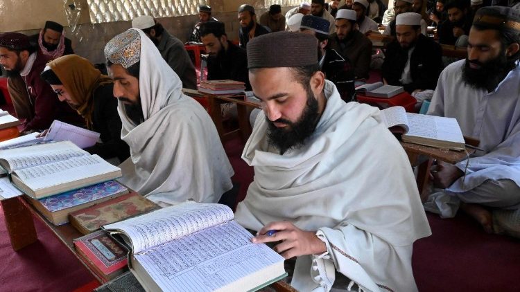 A proximidade com os muçulmanos pelo Ramadã, com apelo à paz