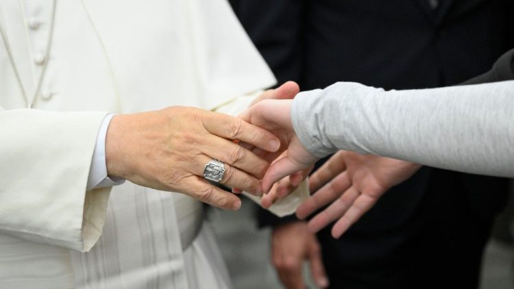 Papa em mensagem à Costa Rica: ouvir vítimas de abusos é um ato de justiça e verdade