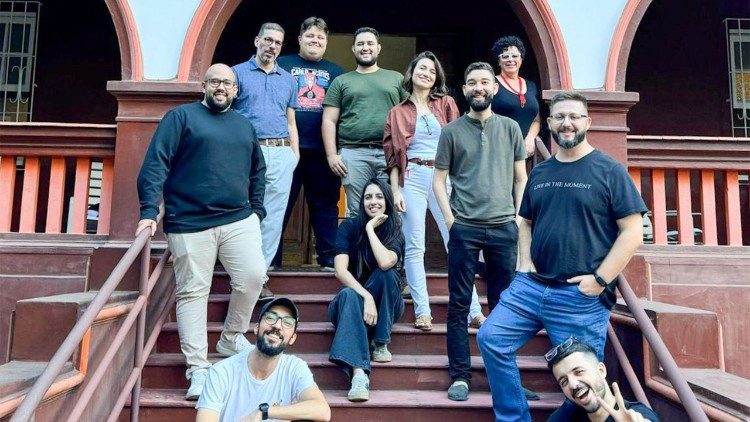 A nova face da missão: como o Documento Final do Sínodo ecoa na rotina dos evangelizadores digitais