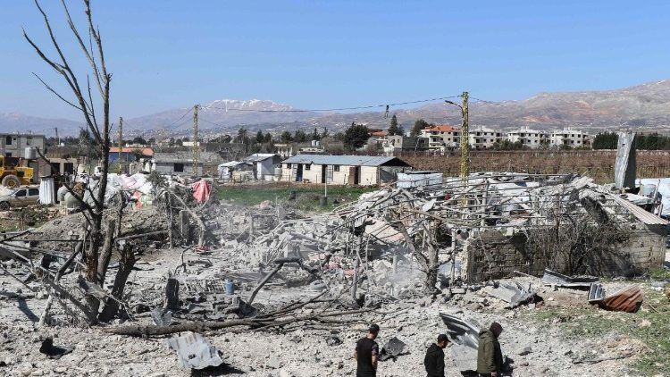 O Papa: paz no Irã e em todo o Oriente Médio, muitas vítimas civis e crianças inocentes