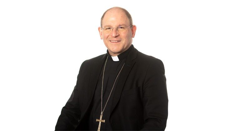 Bispo australiano Randazzo é o novo prefeito do Dicastério para os Textos Legislativos