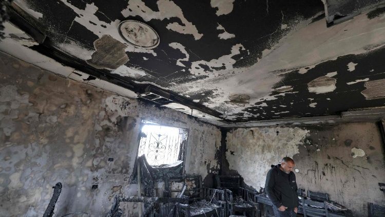 Israel, cem ex-diplomatas ao governo: violência intolerável na Cisjordânia