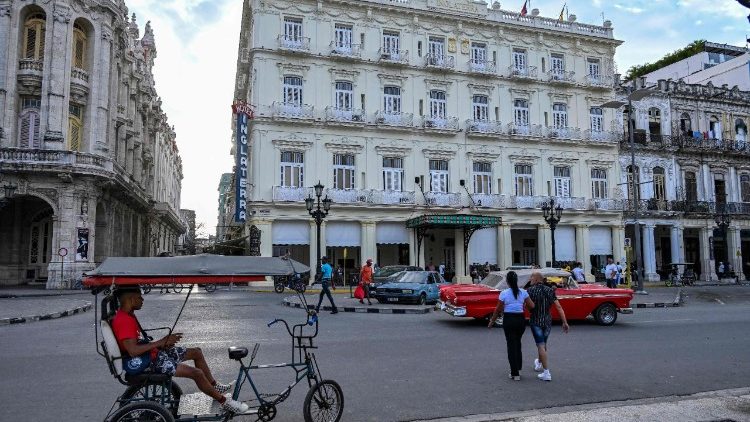 Cuba libertará 51 prisioneiros após interlocuções com a Santa Sé