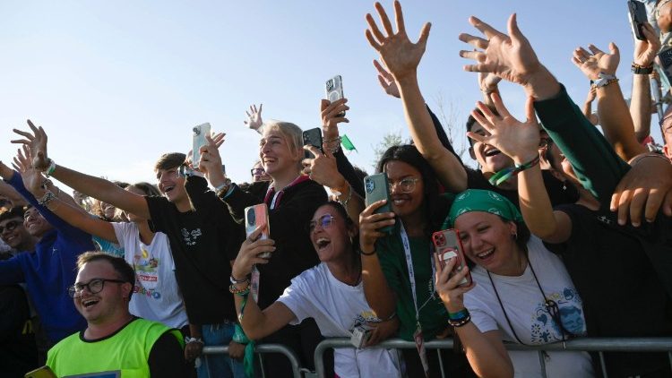Comissão Teológica Internacional: o futuro da humanidade está na relação, não na tecnologia