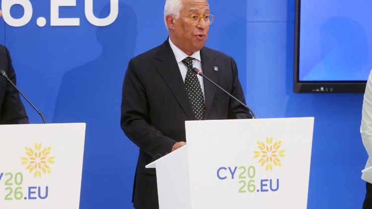 O Papa conversa por telefone com presidente do Conselho Europeu, foco no Oriente Médio