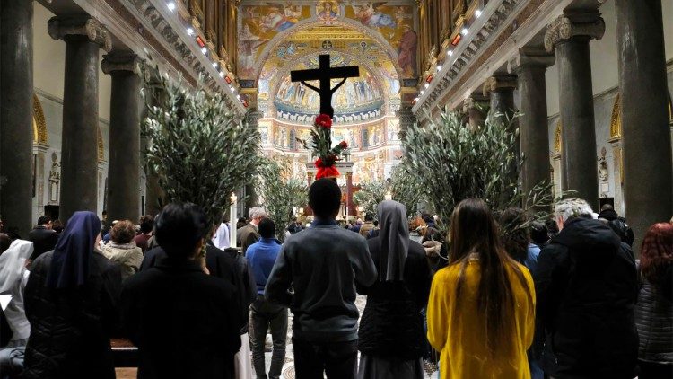 Vigília ecumênica em Roma com cardeal Gugerotti: os mártires, luz nas trevas