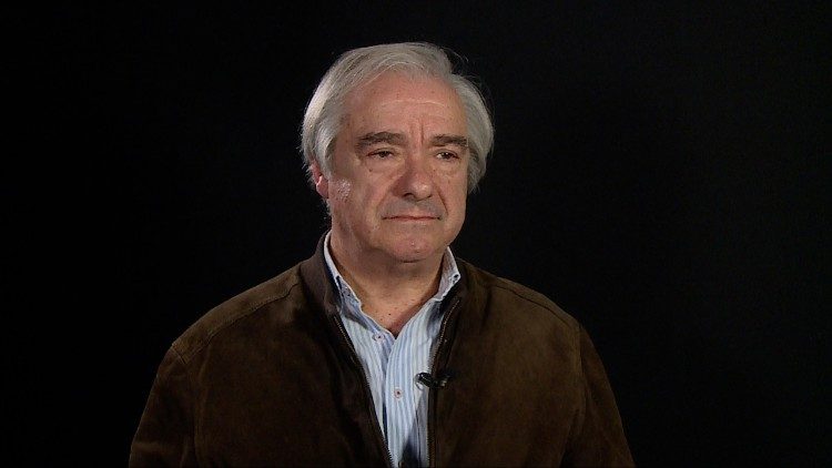 “Não podemos deixar que a IA ganhe autonomia moral”, diz o teólogo Jorge Cunha