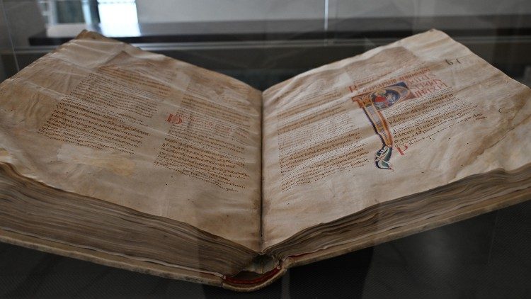 Universidade La Sapienza, de Roma, e os Papas: exposição de 7 séculos de história