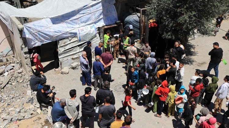 Pe. Romanelli em Gaza: o Papa nos encoraja a ter esperança
