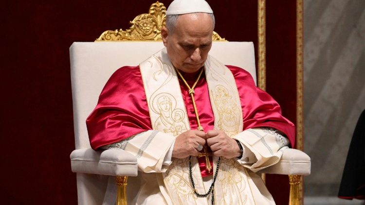 Papa renova o convite para o mundo rezar pela paz neste sábado, 30 de maio