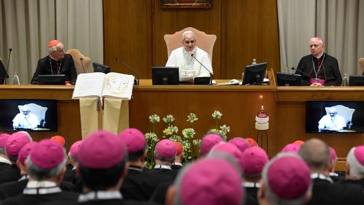 O Papa à CEI: a Igreja não se mede por números. A força está na lógica da pequenez