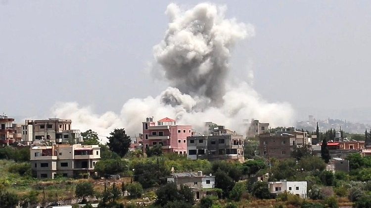 Líbano, mais bombardeios das Forças de Defesa de Israel no sul: 7 aldeias evacuadas