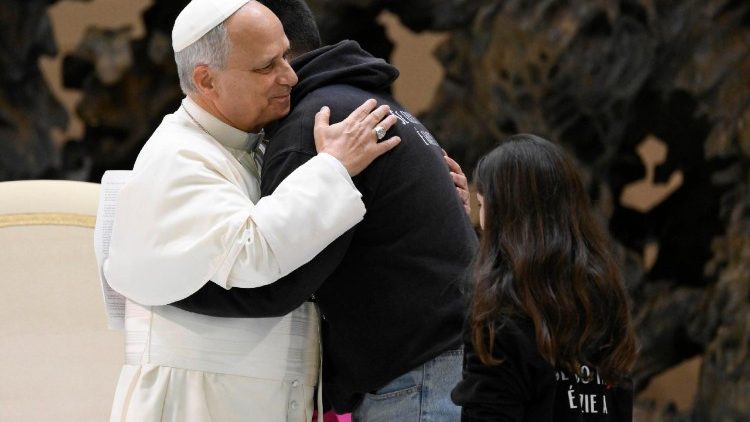 O Papa responde a um jovem “inquieto”: o tempo é um mestre e cura as feridas
