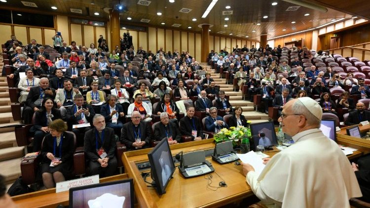 Leão XIV: no governo da Igreja, zelar pela escuta e pelo bem da comunhão