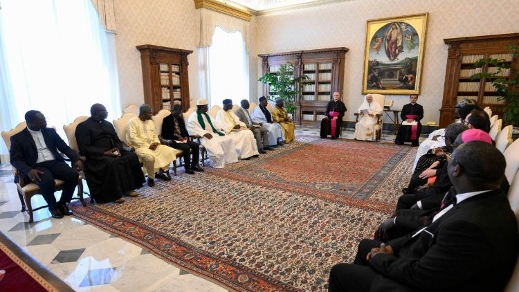 O Papa aos muçulmanos do Senegal: “diálogo inter-religioso e diplomacia para a paz”