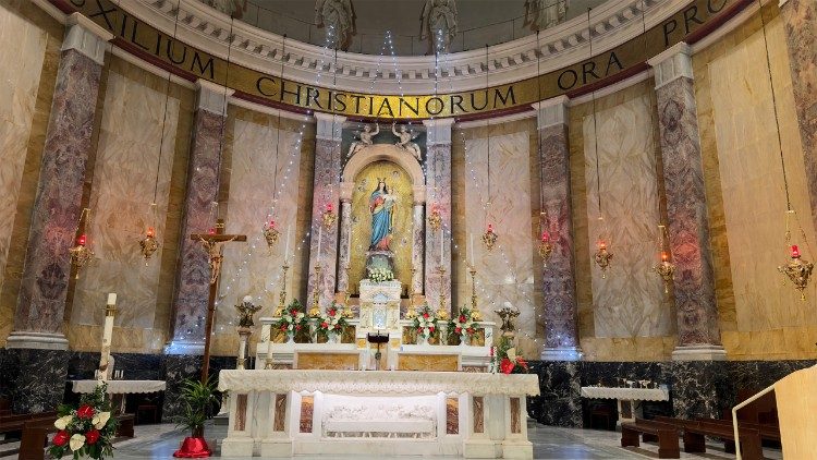 A Basílica de Maria Auxiliadora que está no coração de Roma