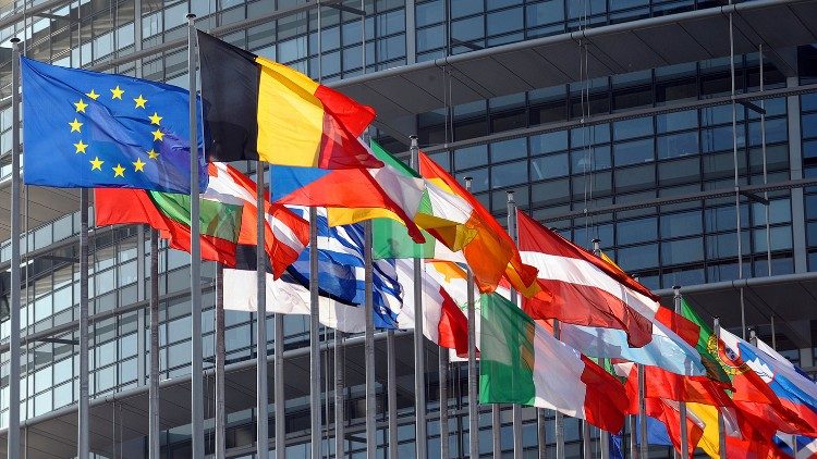 UE aprova acordo tarifário com os Estados Unidos