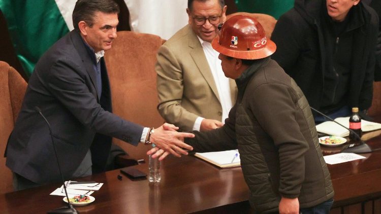 Bolívia, a “esperança” dos bispos após o início do diálogo entre o governo e os trabalhadores
