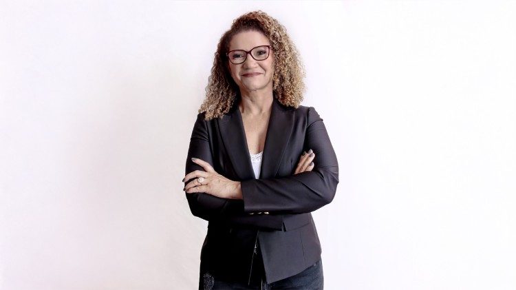 Livro sobre violência contra a mulher em Mato Grosso reforça importância da conscientização