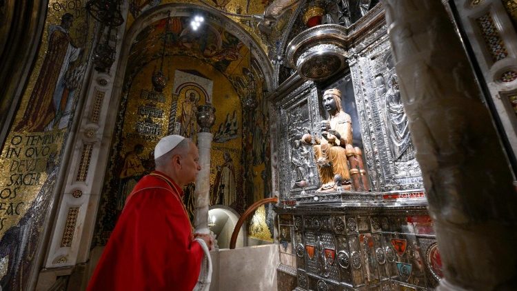 Leão XIV reza o terço em Montserrat: que o ódio dê lugar à esperança e à paz