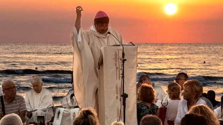 Leão XIV em Rimini: do Papa, a ajuda a construir a cultura do amor, diz bispo