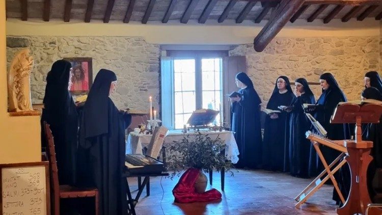 A visita do Papa ao mosteiro das agostinianas em Pennabilli, na Itália